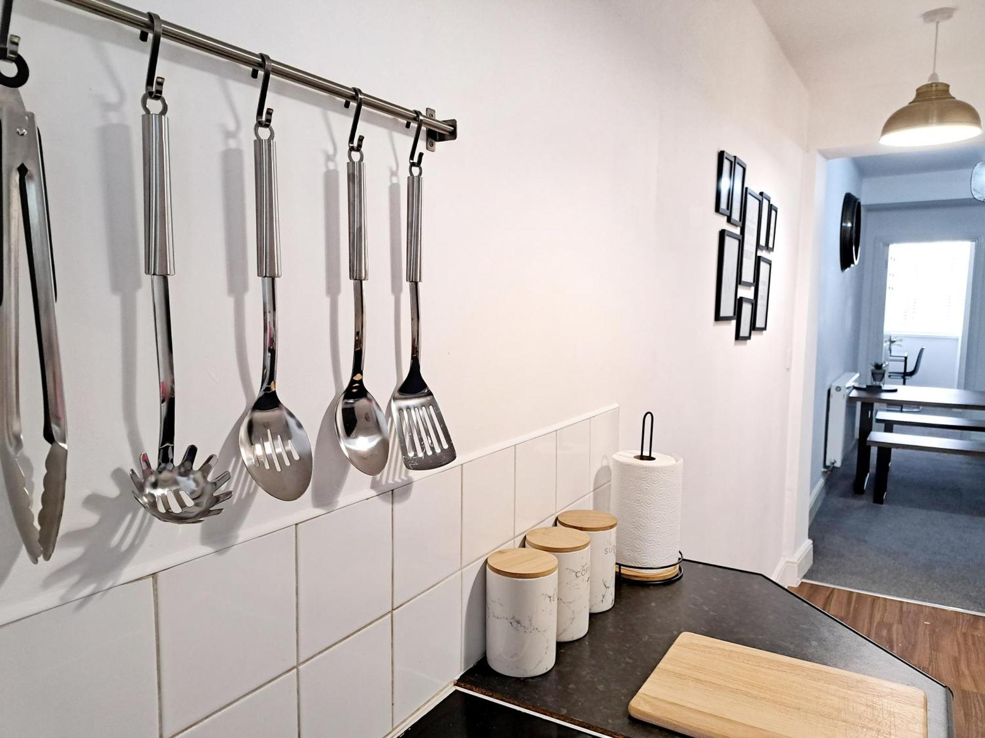 Stylish 2 Bed Apartment With Free Parking, Speed Wifi, Free Parking Colchester Buitenkant foto